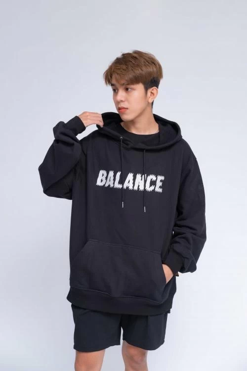 Gia Công Thời Trang Áo Hoodie Oversized Nam Balance R&G2