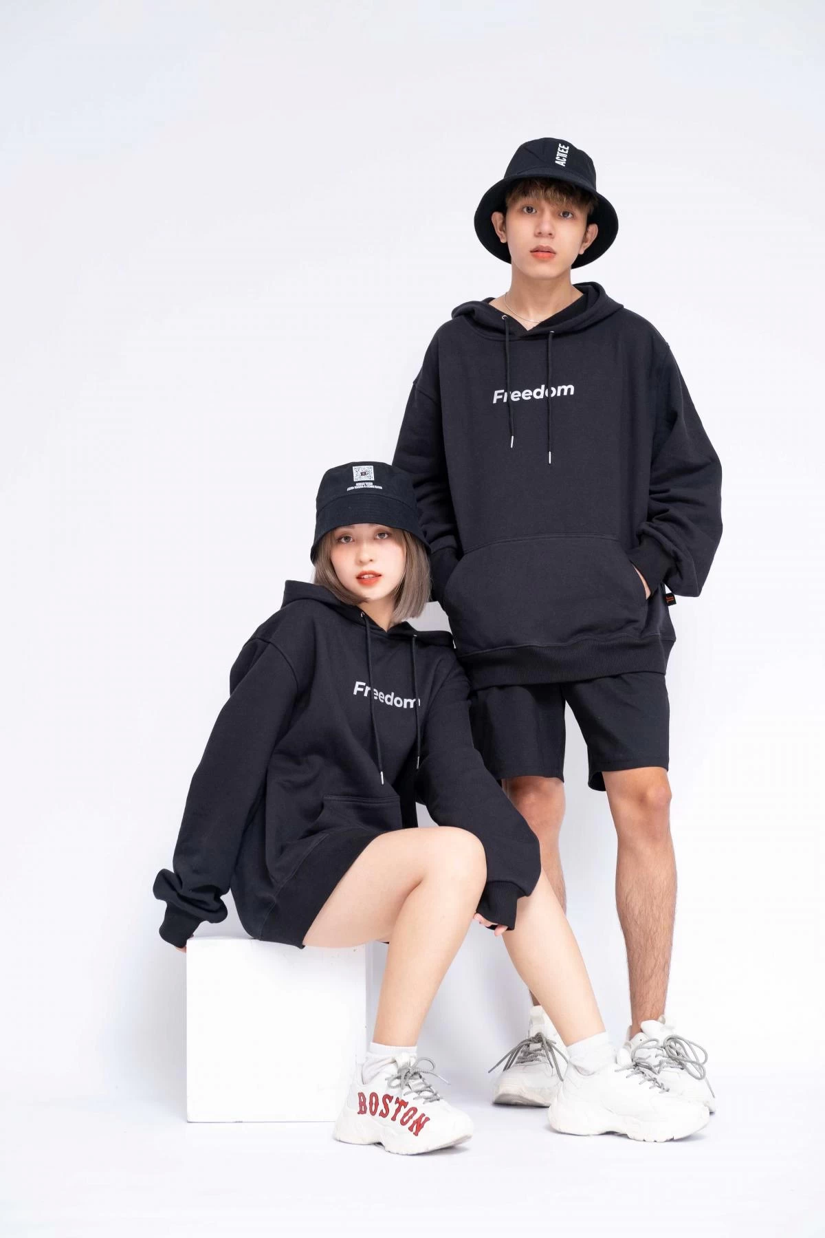 Gia Công Thời Trang Áo Hoodie Oversized Nữ Freedom Reflection2